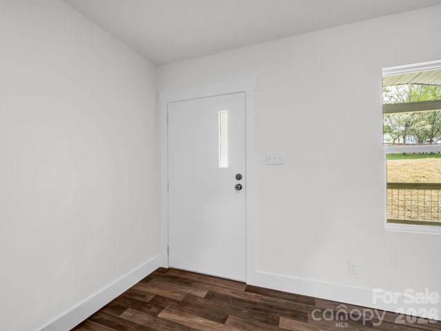 129 Haven Road, East Flat Rock, NC 28726