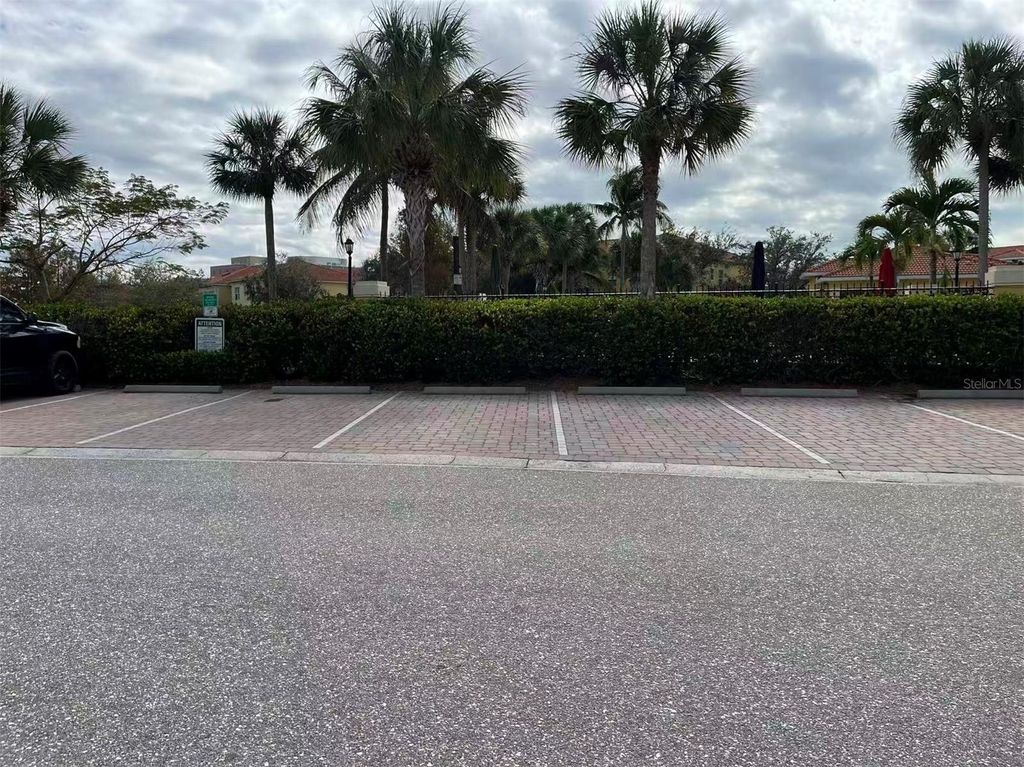 Image 36 of property listing at 16217 VIA SOLERA CIRCLE 101, Fort Myers, FL 33908