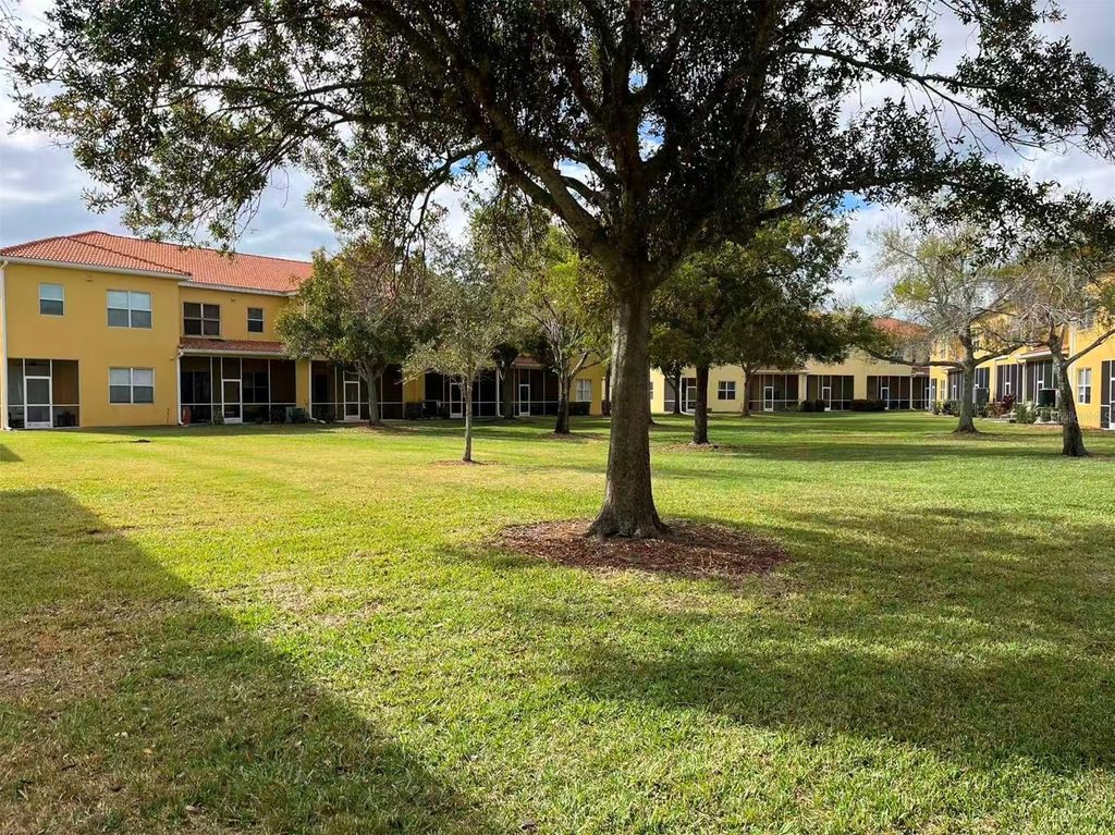 Image 38 of property listing at 16217 VIA SOLERA CIRCLE 101, Fort Myers, FL 33908