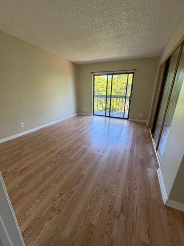 1750 N Congress Avenue 406, West Palm Beach, FL 33401