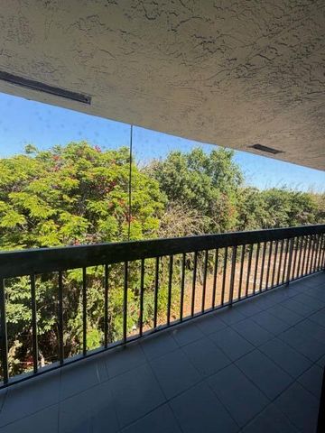 1750 N Congress Avenue 406, West Palm Beach, FL 33401