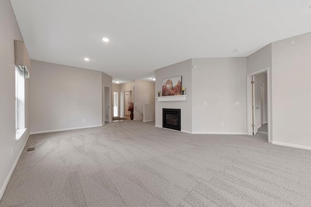 546 Cannon Way, Dundas, MN 55019