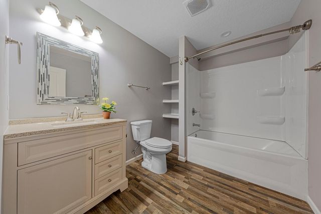 546 Cannon Way, Dundas, MN 55019