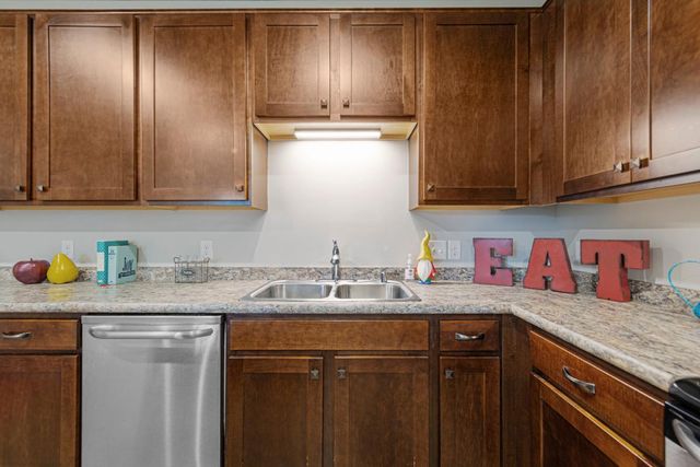 546 Cannon Way, Dundas, MN 55019