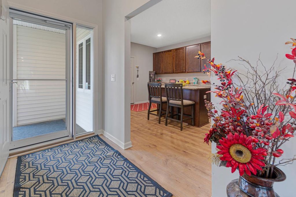 546 Cannon Way, Dundas, MN 55019