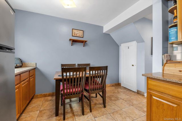 218-01 68 Ave 1Floor, Oakland Gardens, NY 11364