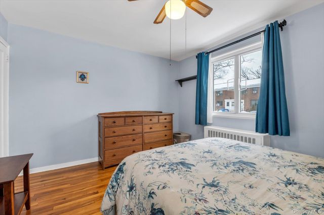 218-01 68 Ave 1Floor, Oakland Gardens, NY 11364