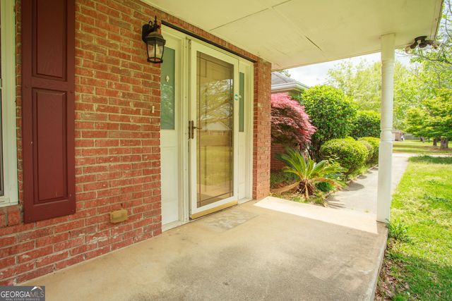 201 Willowgate Drive, Bonaire, GA 31005