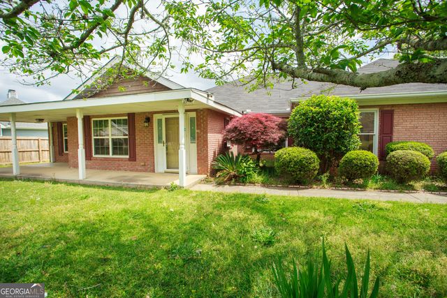 201 Willowgate Drive, Bonaire, GA 31005