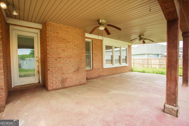 201 Willowgate Drive, Bonaire, GA 31005