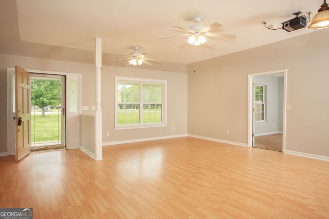 201 Willowgate Drive, Bonaire, GA 31005