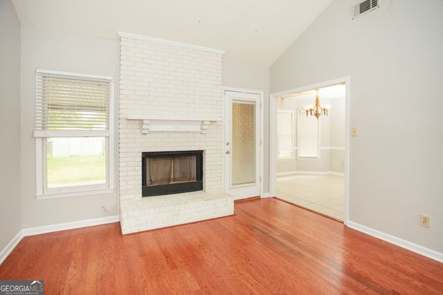 201 Willowgate Drive, Bonaire, GA 31005