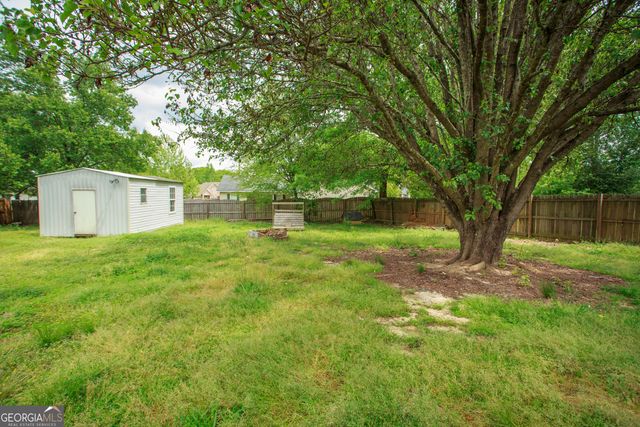 201 Willowgate Drive, Bonaire, GA 31005