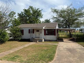 813 W College Avenue, Seminole, OK 74868