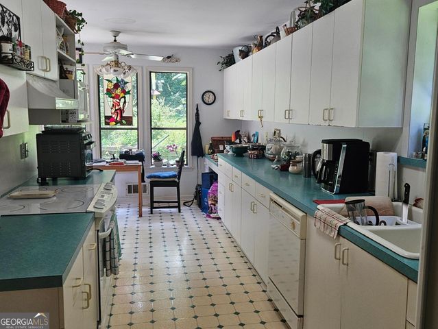 260 Devilla Trace, Fayetteville, GA 30214