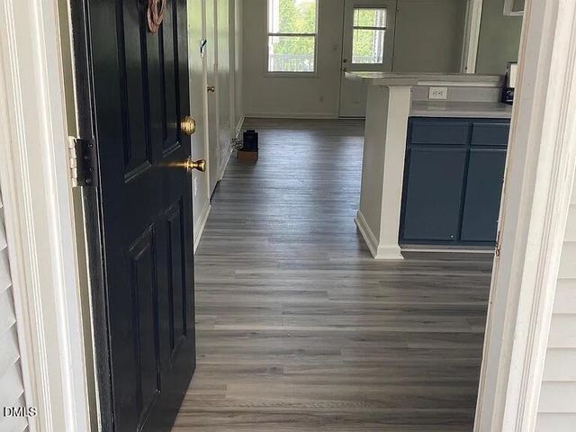 1120 Carlton Avenue 301, Raleigh, NC 27606