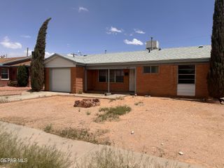 10060 ALCAN Street, El Paso, TX 79924