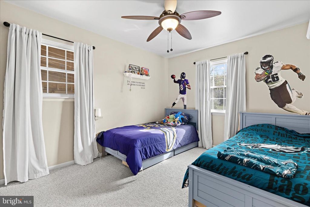 Image 38 of property listing at 109 WILEYS LN, Pasadena, MD 21122