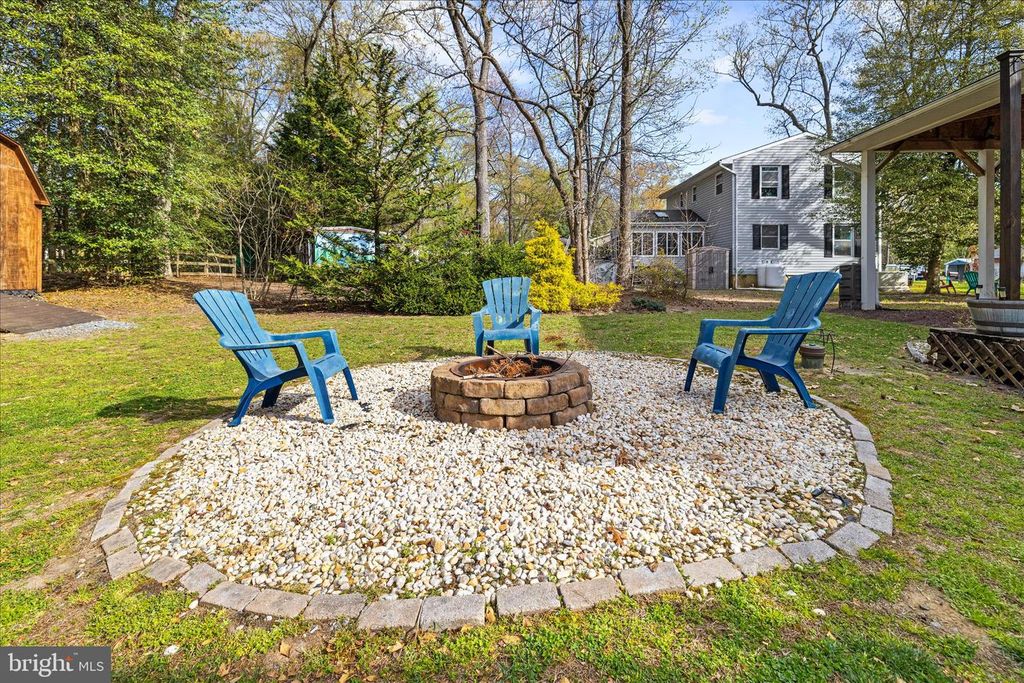 Image 53 of property listing at 109 WILEYS LN, Pasadena, MD 21122