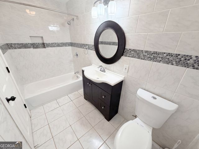 1663 Seayes Road SW, Mableton, GA 30126