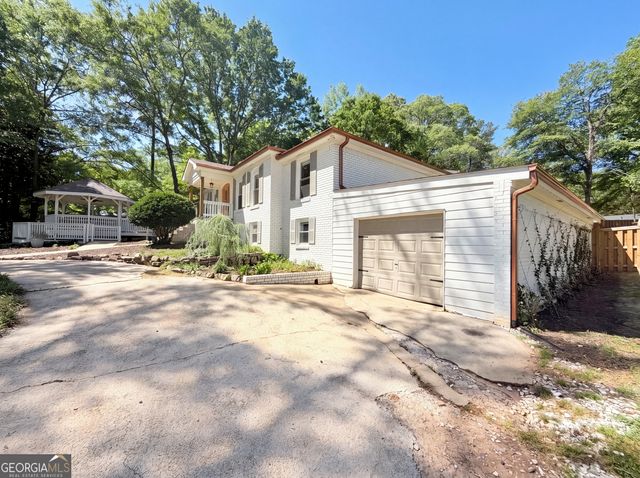 1663 Seayes Road SW, Mableton, GA 30126