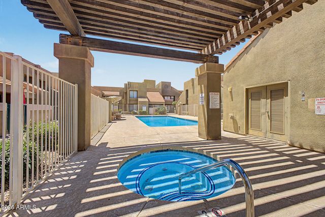 1432 W EMERALD Avenue 647, Mesa, AZ 85202