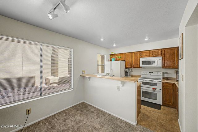 1432 W EMERALD Avenue 647, Mesa, AZ 85202