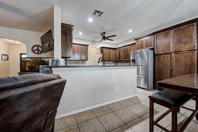1479 Sunset Circle, Edmond, OK 73025