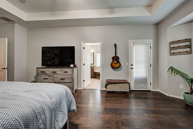 1479 Sunset Circle, Edmond, OK 73025