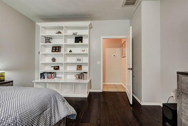 1479 Sunset Circle, Edmond, OK 73025