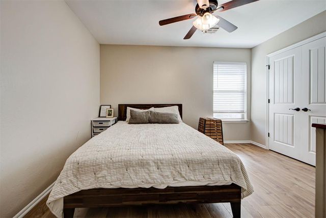 1479 Sunset Circle, Edmond, OK 73025