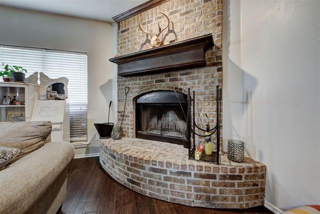 1479 Sunset Circle, Edmond, OK 73025