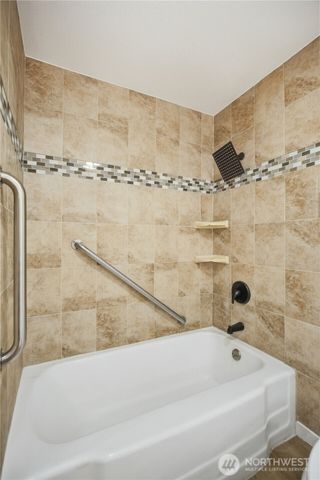 4702 Waller Road E, Tacoma, WA 98443