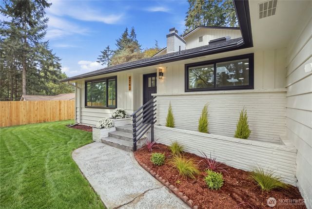 4702 Waller Road E, Tacoma, WA 98443