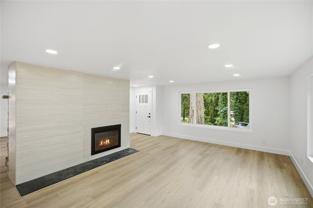 4702 Waller Road E, Tacoma, WA 98443