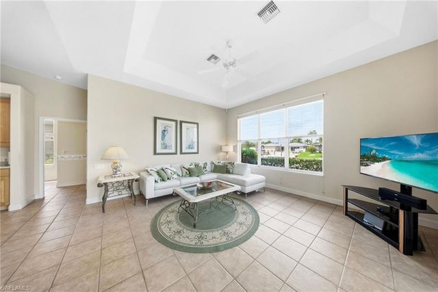 1635 SE 40th ST, Cape Coral, FL 33904