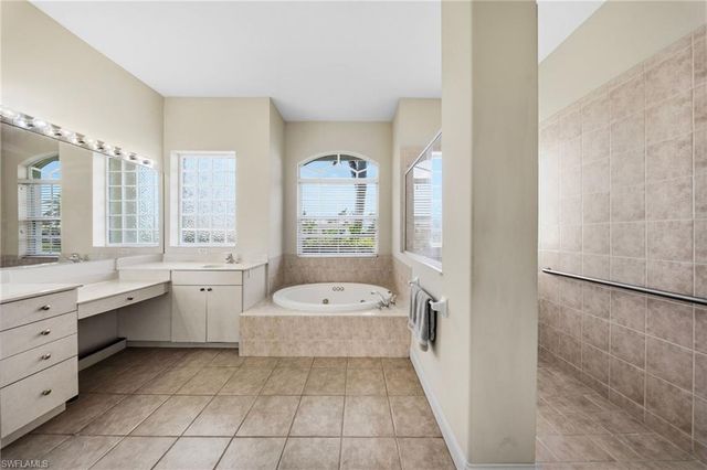 1635 SE 40th ST, Cape Coral, FL 33904