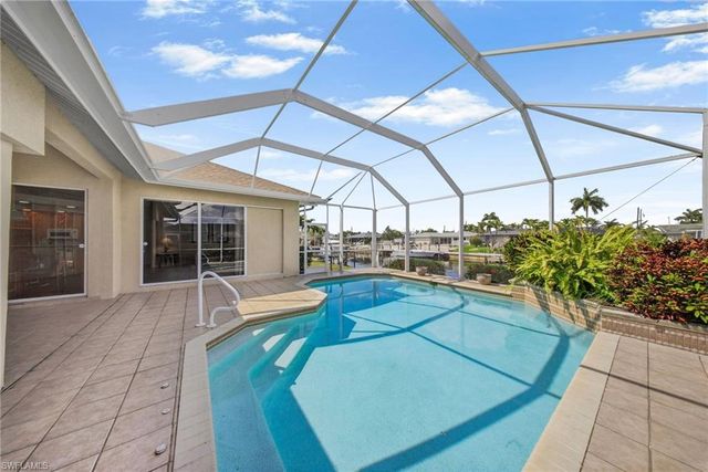 1635 SE 40th ST, Cape Coral, FL 33904