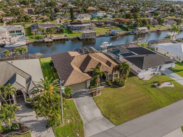 1635 SE 40th ST, Cape Coral, FL 33904