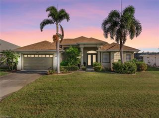 1635 SE 40th ST, Cape Coral, FL 33904