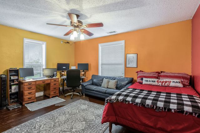 917 Wood Street, Royse City, TX 75189