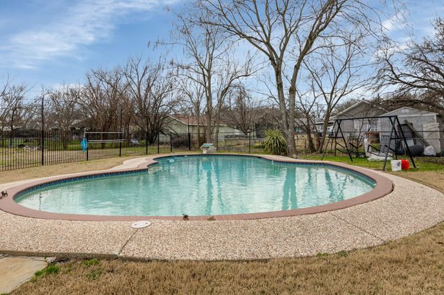 917 Wood Street, Royse City, TX 75189