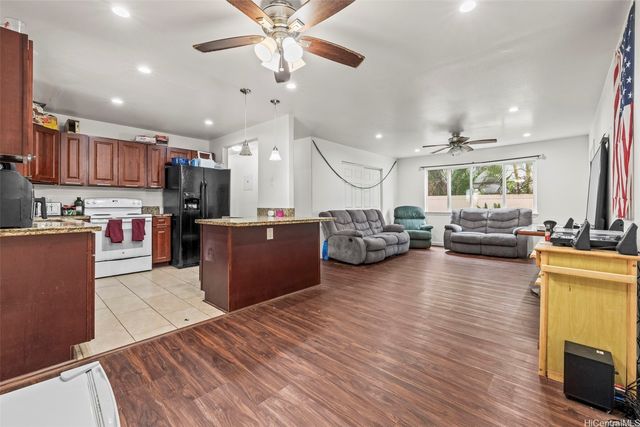 54-220 Kaipapau Loop, Hauula, HI 96717