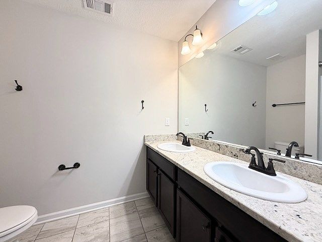 190 Red Oak Place, Smiths Station, AL 36877