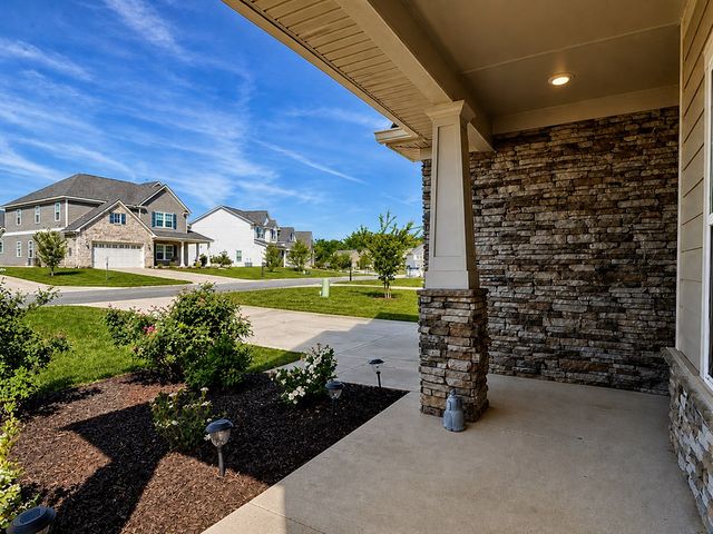 190 Red Oak Place, Smiths Station, AL 36877