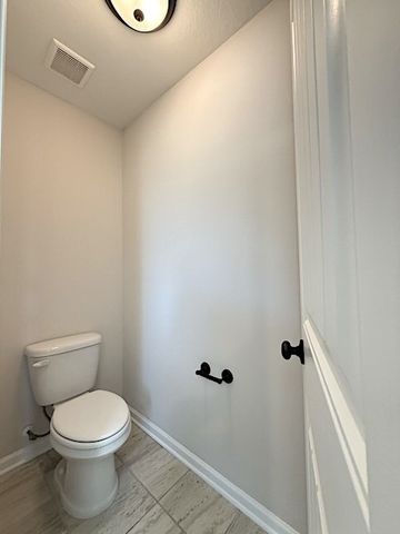 190 Red Oak Place, Smiths Station, AL 36877