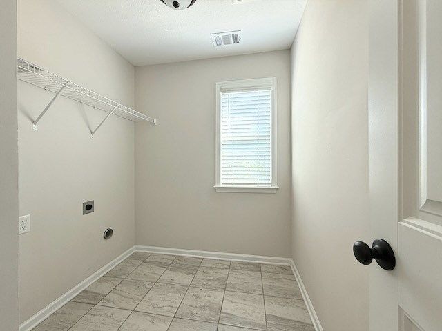 190 Red Oak Place, Smiths Station, AL 36877