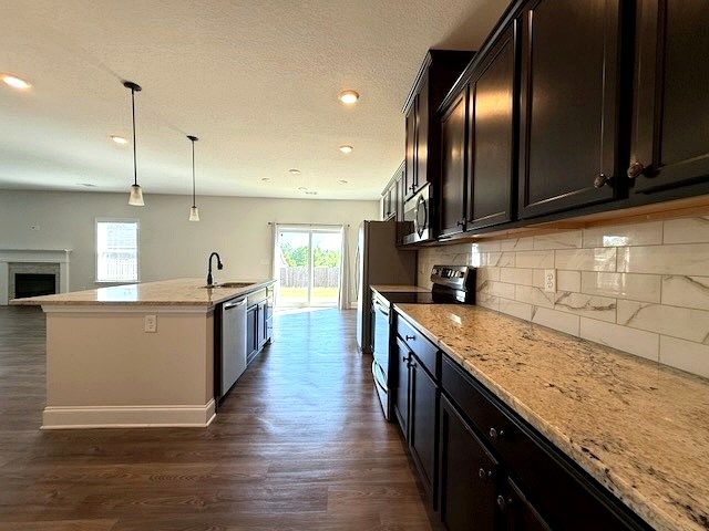 190 Red Oak Place, Smiths Station, AL 36877