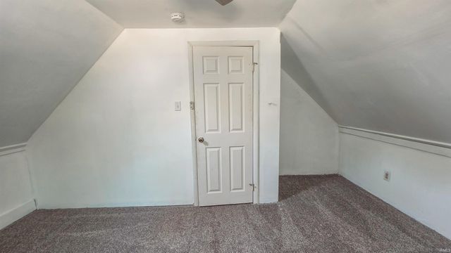 4001 Kratzville Road, Evansville, IN 47710