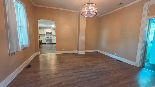 4001 Kratzville Road, Evansville, IN 47710